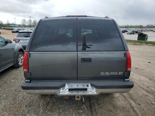 1GNEK13R2XR136451 - 1999 CHEVROLET TAHOE K1500 GRAY photo 6