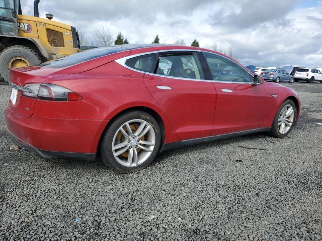 5YJSA1CN9DFP19743 - 2013 TESLA MODEL S RED photo 3