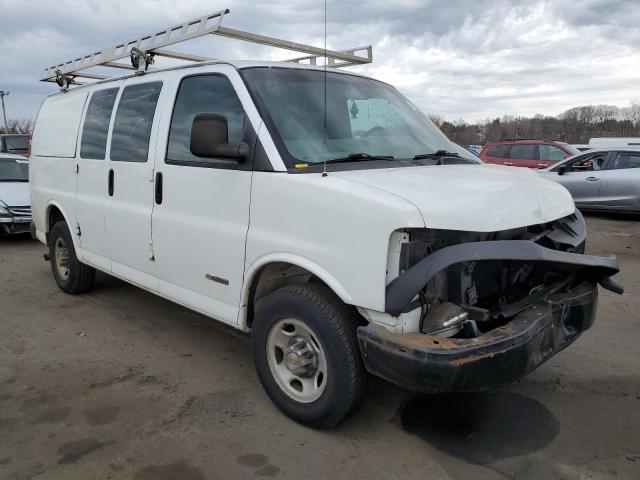 1GCGG25V941112130 - 2004 CHEVROLET EXPRESS G2 WHITE photo 4