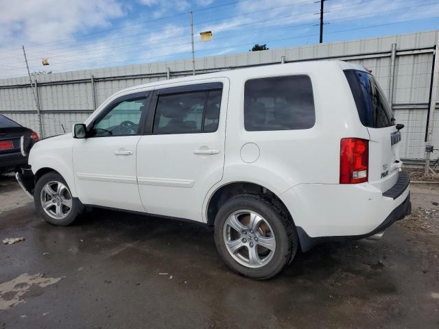 5FNYF4H54FB001669 - 2015 HONDA PILOT EXL WHITE photo 2