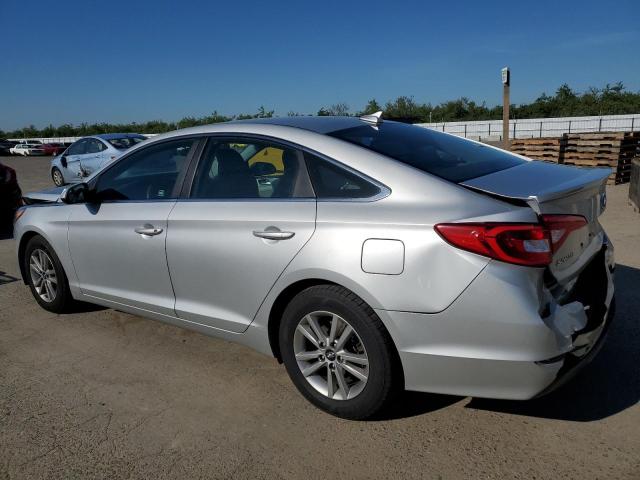 5NPE24AFXFH215827 - 2015 HYUNDAI SONATA SE SILVER photo 2