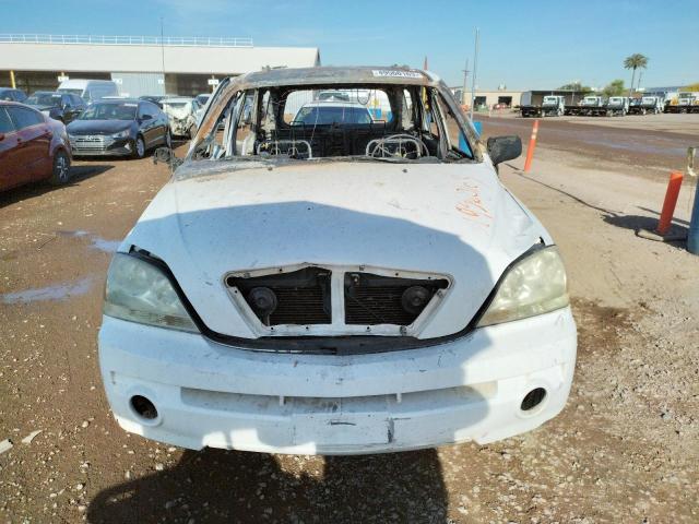 KNDJC733355416841 - 2005 KIA SORENTO EX WHITE photo 5