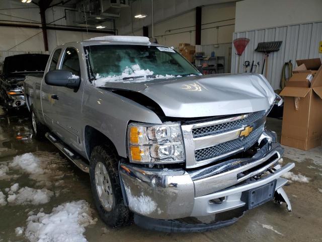 1GCRKSE7XDZ284368 - 2013 CHEVROLET SILVERADO K1500 LT GRAY photo 4