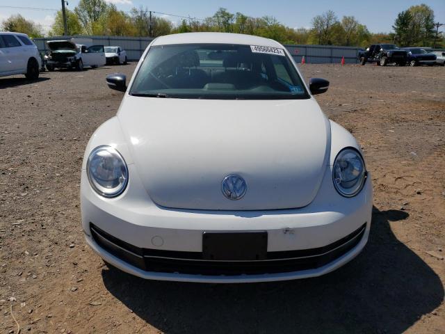 3VWVA7AT1CM663368 - 2012 VOLKSWAGEN BEETLE TURBO WHITE photo 5