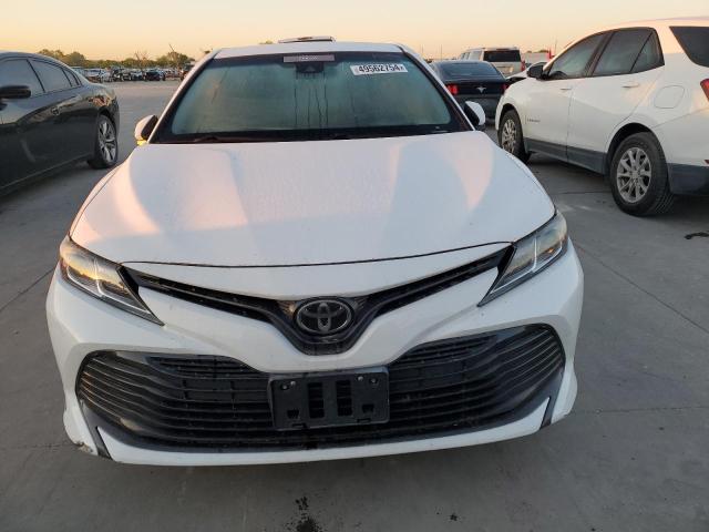 4T1B11HKXKU768741 - 2019 TOYOTA CAMRY L WHITE photo 5