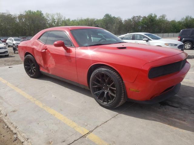 2C3CDYAGXEH288063 - 2014 DODGE CHALLENGER SXT RED photo 4