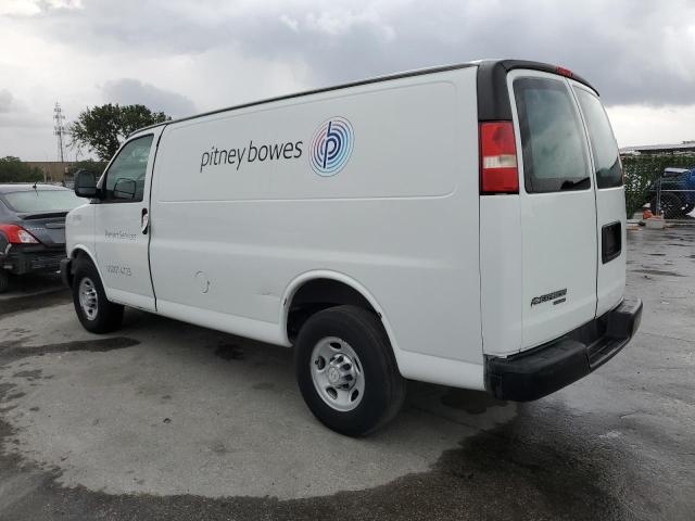 1GCWGFCA9E1192212 - 2014 CHEVROLET EXPRESS G2 WHITE photo 2