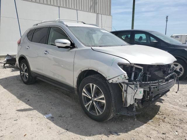 JN8AT2MV8KW379380 - 2019 NISSAN ROGUE S SILVER photo 4