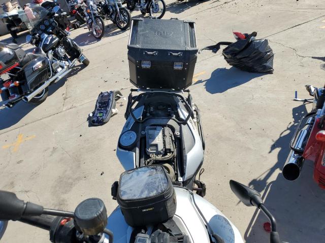 WB1022806AZW91149 - 2010 BMW F650 GS GRAY photo 5