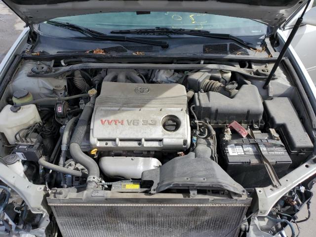 4T1BA32KX5U065875 - 2005 TOYOTA CAMRY SE SILVER photo 11