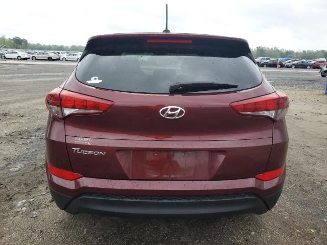 KM8J23A41HU525053 - 2017 HYUNDAI TUCSON SE BURGUNDY photo 6