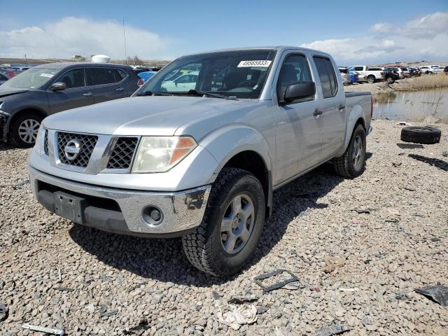 1N6AD07W85C443762 - 2005 NISSAN FRONTIER CREW CAB LE SILVER photo 1