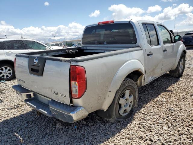 1N6AD07W85C443762 - 2005 NISSAN FRONTIER CREW CAB LE SILVER photo 3