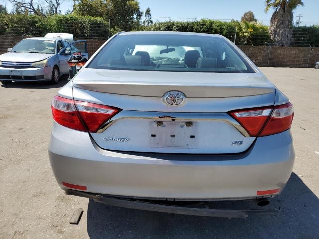 4T1BF1FK5HU453276 - 2017 TOYOTA CAMRY LE SILVER photo 6