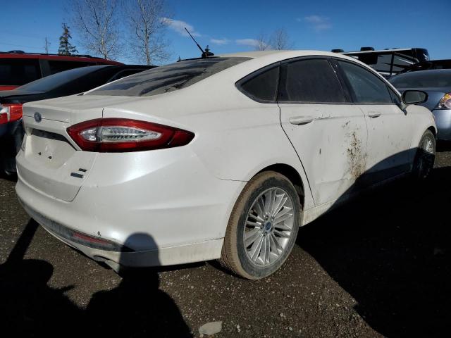 3FA6P0HD1ER237610 - 2014 FORD FUSION SE WHITE photo 3