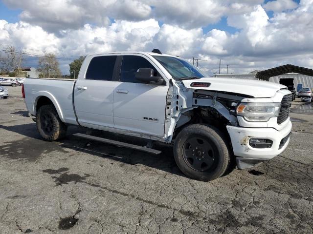 3C6UR5FL8NG195149 - 2022 RAM 2500 LARAMIE WHITE photo 4