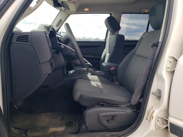 1J8HG48K98C184658 - 2008 JEEP COMMANDER SPORT თეთრი ფოტო 7