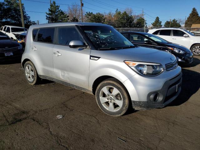 KNDJN2A27H7433450 - 2017 KIA SOUL SILVER photo 4