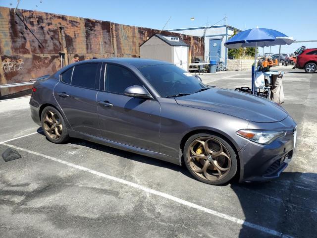 ZARFAECN2H7543564 - 2017 ALFA ROMEO GIULIA TI GRAY photo 4