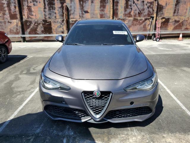 ZARFAECN2H7543564 - 2017 ALFA ROMEO GIULIA TI GRAY photo 5