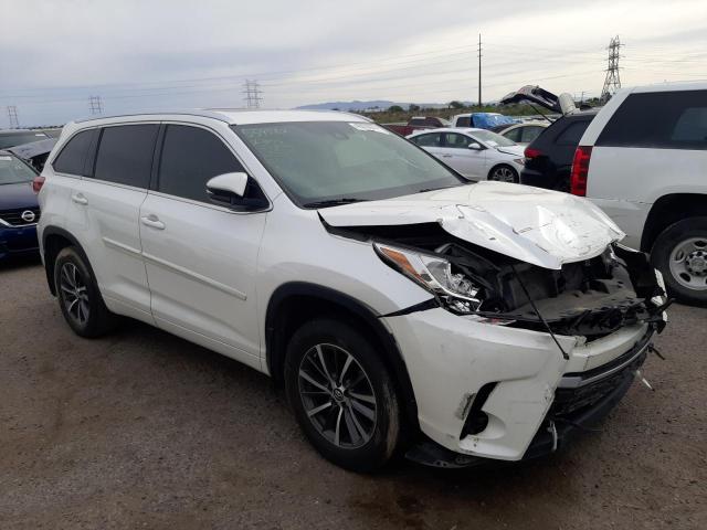 5TDJZRFH6JS818326 - 2018 TOYOTA HIGHLANDER SE WHITE photo 4