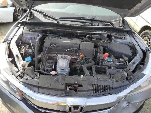 1HGCR2F59HA238079 - 2017 HONDA ACCORD SPORT SILVER photo 11