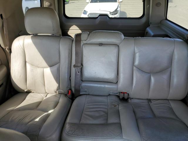 1GKEK13T84R273589 - 2004 GMC YUKON WHITE photo 10