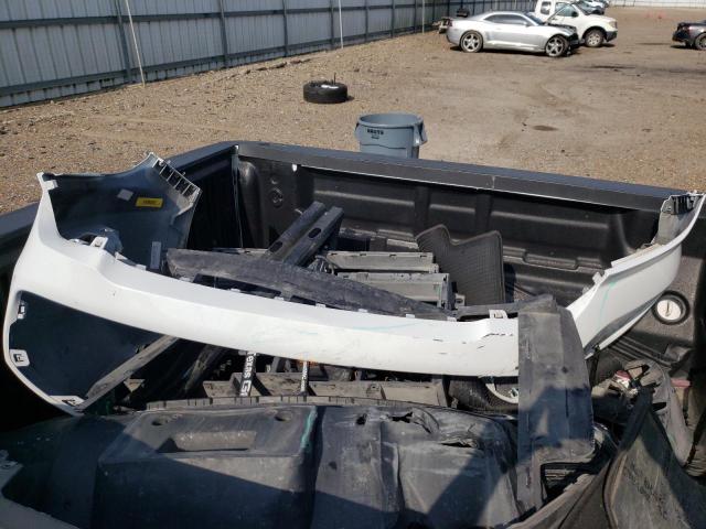 1GTG5BE30G1339439 - 2016 GMC CANYON WHITE photo 12