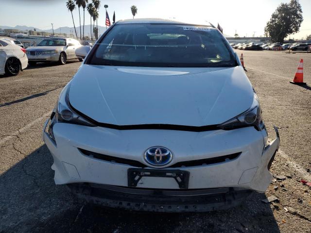 JTDKBRFU7G3012978 - 2016 TOYOTA PRIUS WHITE photo 5