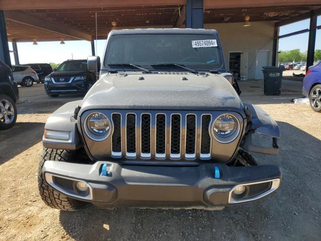 1C4JJXP64NW218497 - 2022 JEEP WRANGLER U SAHARA 4XE GRAY photo 5