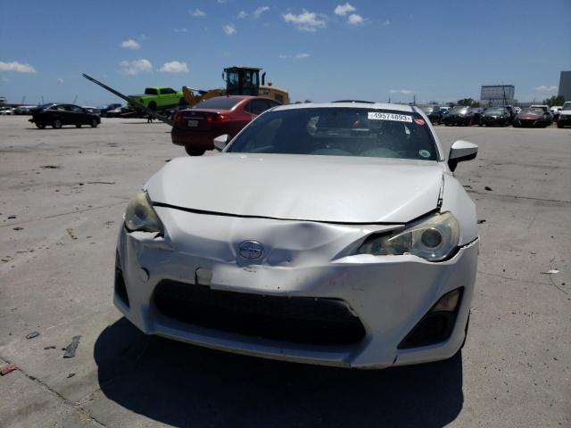 JF1ZNAA14D2701985 - 2013 TOYOTA SCION FR-S WHITE photo 5