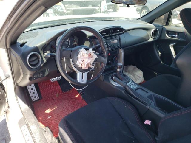 JF1ZNAA14D2701985 - 2013 TOYOTA SCION FR-S WHITE photo 8