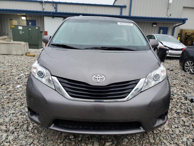 5TDKK3DC3DS314446 - 2013 TOYOTA SIENNA LE CHARCOAL photo 5