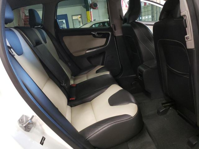 YV440MRR6H2063708 - 2017 VOLVO XC60 T5 DYNAMIC თეთრი ფოტო 10