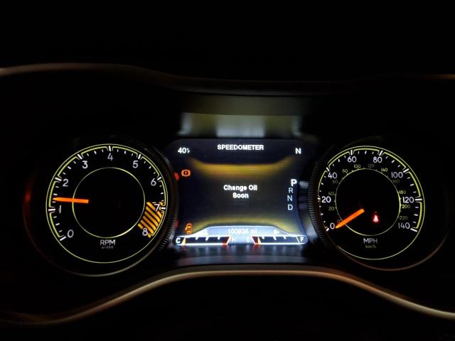 1C4PJMBS6GW328693 - 2016 JEEP CHEROKEE TRAILHAWK BLACK photo 9