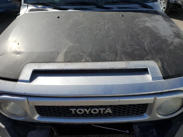 JTEBU11F370064657 - 2007 TOYOTA FJ CRUISER SILVER photo 11