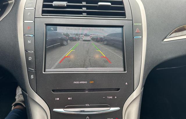 3LN6L2GK5FR618763 - 2015 LINCOLN MKZ WHITE photo 10