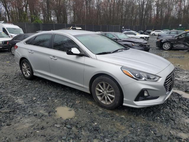 5NPE24AF4KH794856 - 2019 HYUNDAI SONATA SE SILVER photo 4