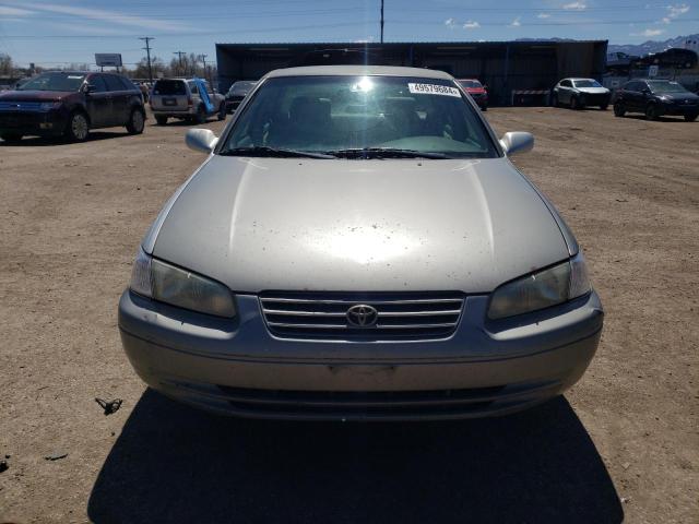 4T1BG28K2WU294911 - 1998 TOYOTA CAMRY CE BEIGE photo 5