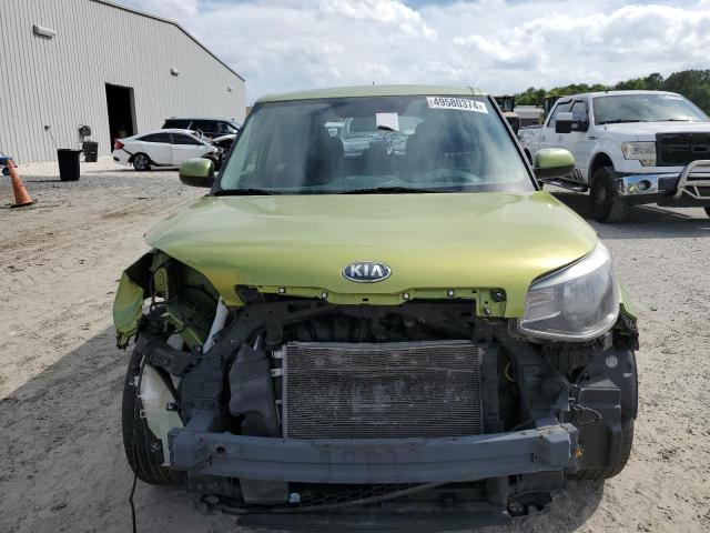 KNDJP3A59H7877276 - 2017 KIA SOUL + GREEN photo 5