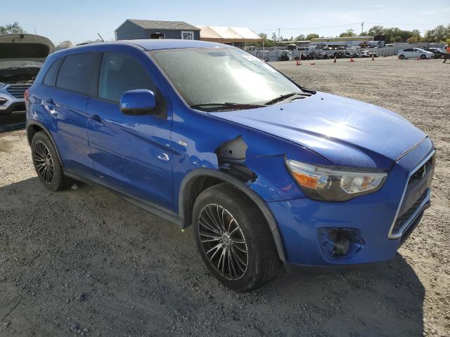 4A4AP3AU9FE001347 - 2015 MITSUBISHI OUTLANDER ES BLUE photo 4