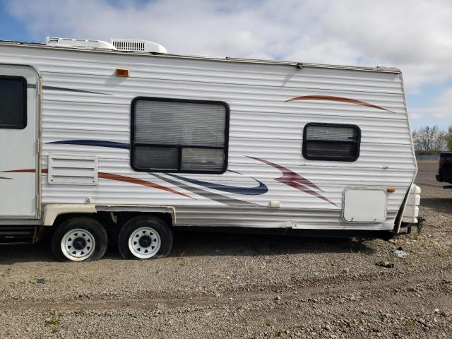 1TC2B142471511675 - 2007 COACH TRAILER WHITE photo 9