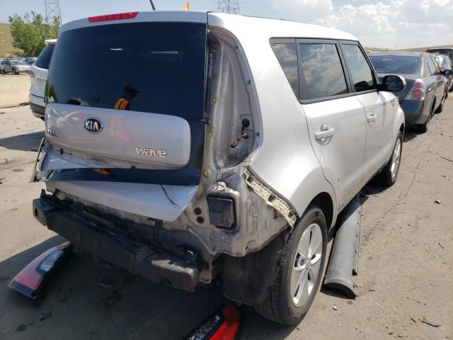 KNDJN2A21F7779412 - 2015 KIA SOUL SILVER photo 4