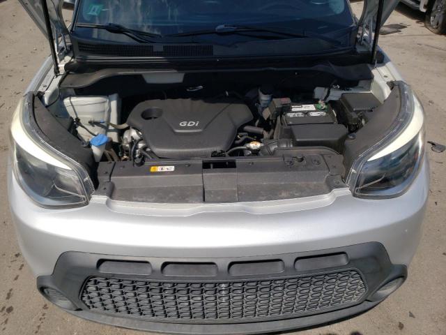 KNDJN2A21F7779412 - 2015 KIA SOUL SILVER photo 7