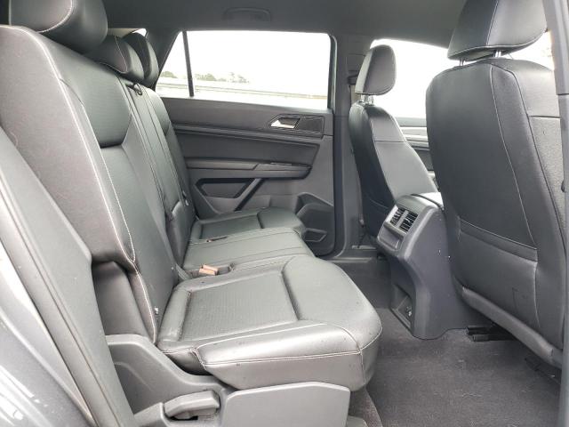 1V24C2CA0LC204033 - 2020 VOLKSWAGEN ATLAS CROS SE Серый фото 11