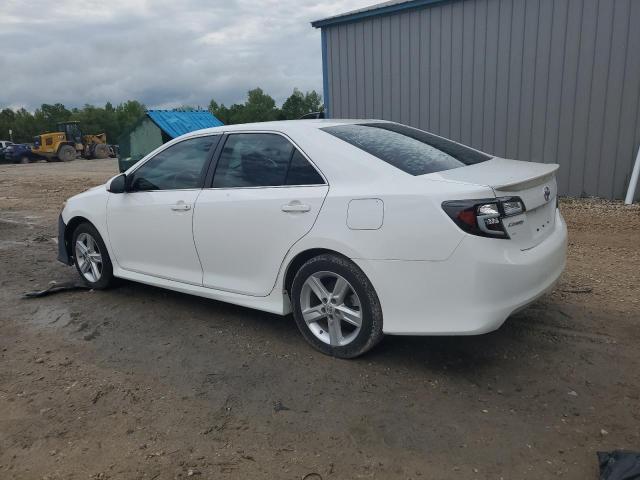 4T1BF1FK9EU340586 - 2014 TOYOTA CAMRY L WHITE photo 2