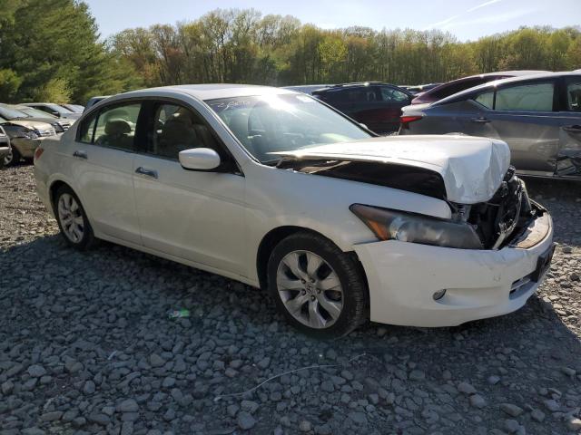 1HGCP3F84AA031594 - 2010 HONDA ACCORD EXL WHITE photo 4