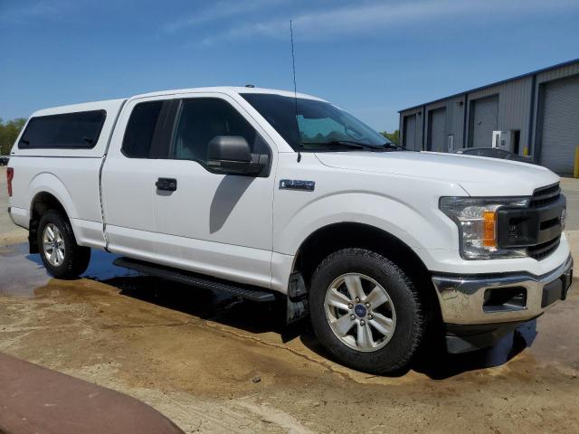 1FTEX1CB3JKF23295 - 2018 FORD F150 SUPER CAB WHITE photo 4