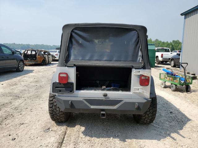 1J4FA291X4P746509 - 2004 JEEP WRANGLER / SE SILVER photo 6