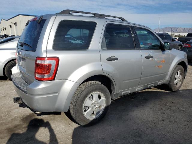 1FMCU0C73CKC37032 - 2012 FORD ESCAPE XLS SILVER photo 3